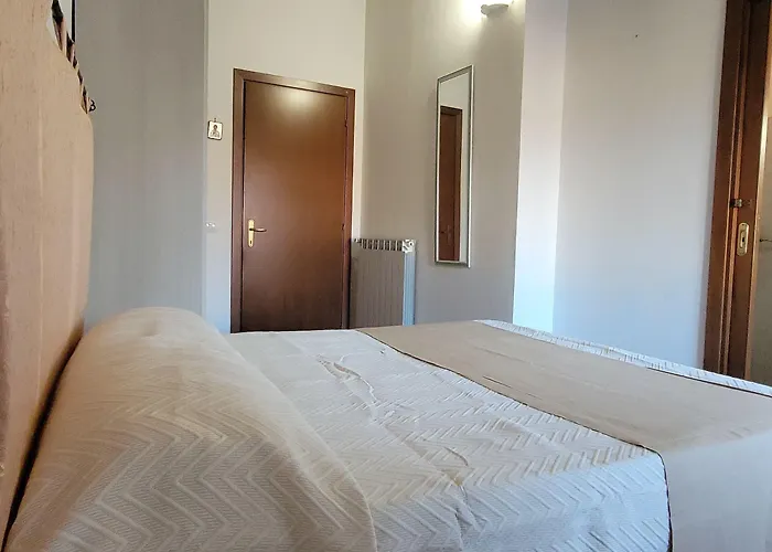 Francescana Hostel *